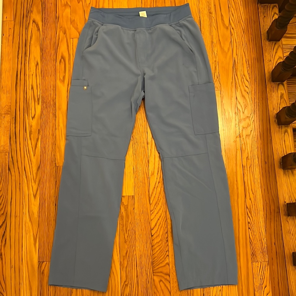 Figs - MENS size M scrub pants in ceil blue